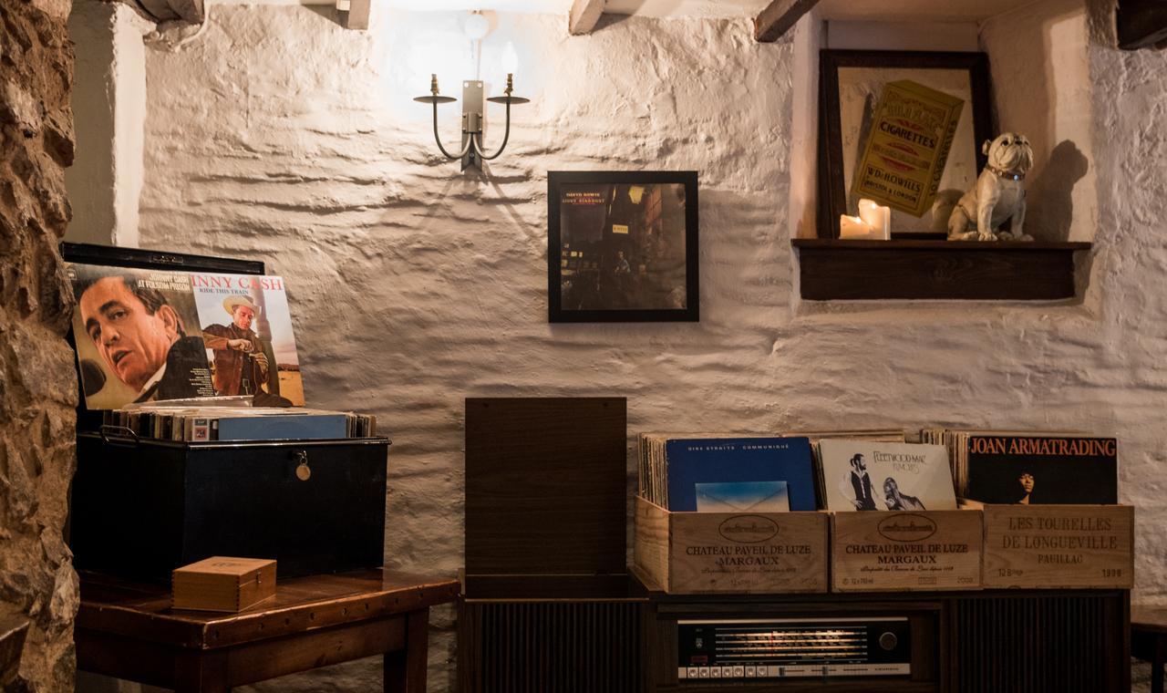 The Royal Oak Inn Luxborough Bagian luar foto