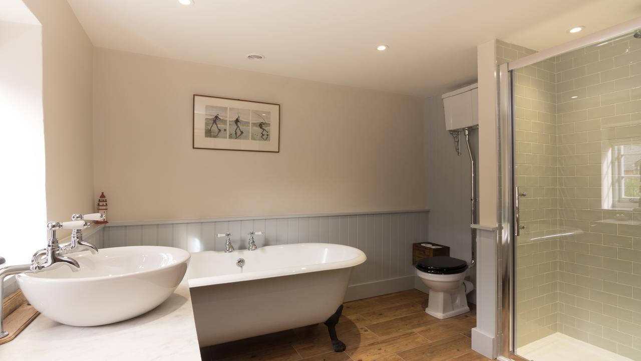 The Royal Oak Inn Luxborough Bagian luar foto