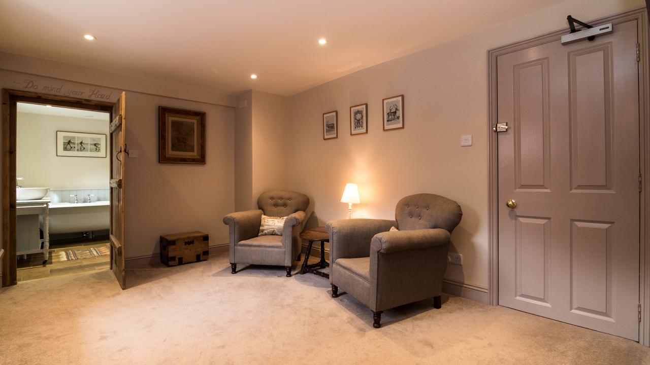 The Royal Oak Inn Luxborough Bagian luar foto