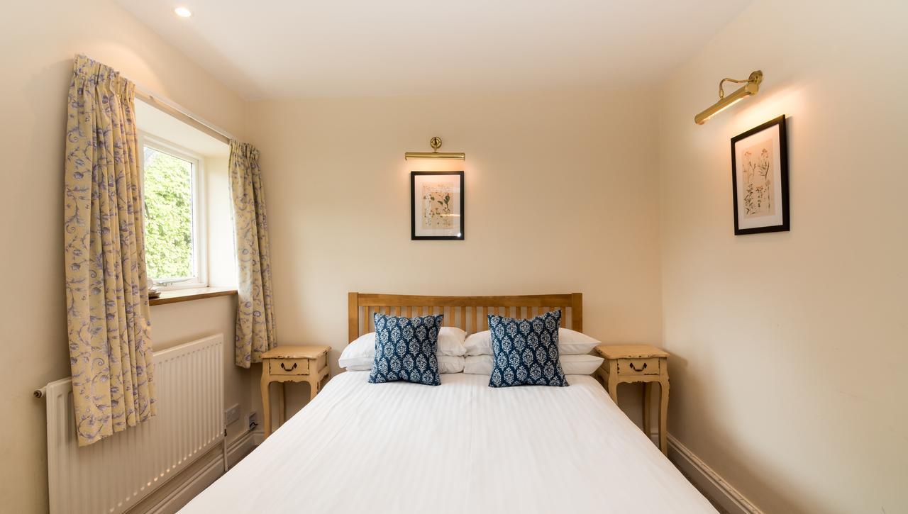 The Royal Oak Inn Luxborough Bagian luar foto